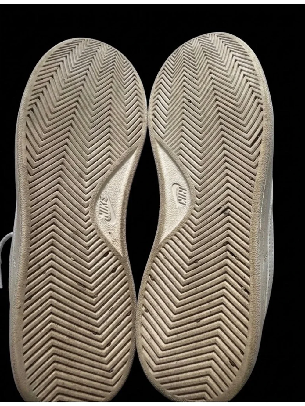 Nike Court Royale 2 Low 'Triple White' Sneakers Sz 9